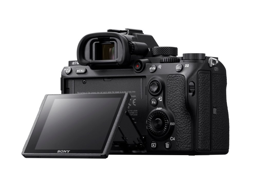 Amazon sells The longest battery life Sony a7 III Full-Frame Mirrorless Interchangeable-Lens Camera in 1.5 lakh with 12% discount & cashback offers